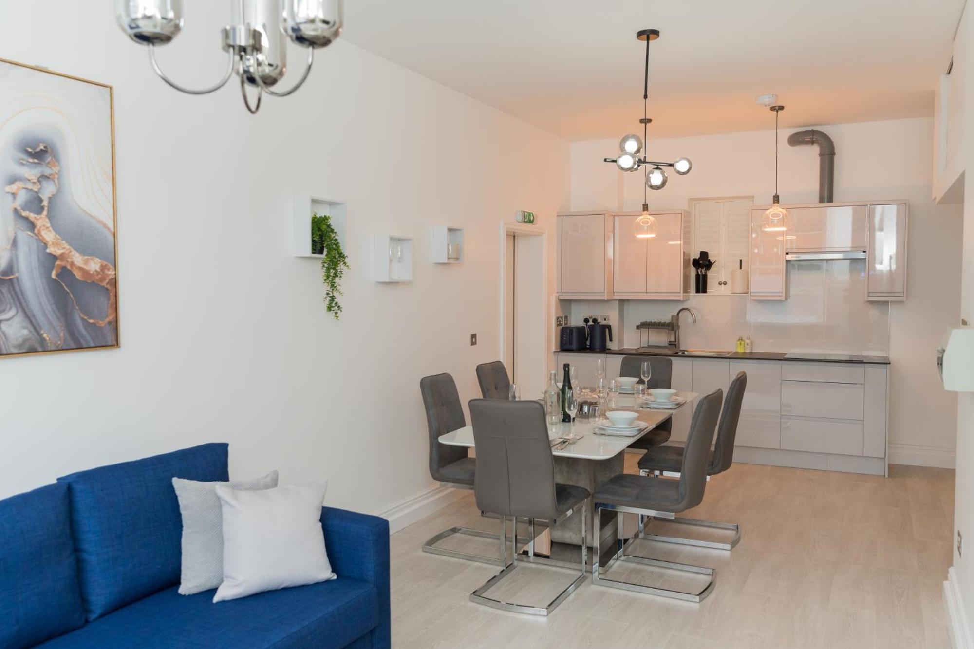 Luxurious 2 Bed Birmingham House Free Parking - Sleeps 6 Apartment Exterior photo