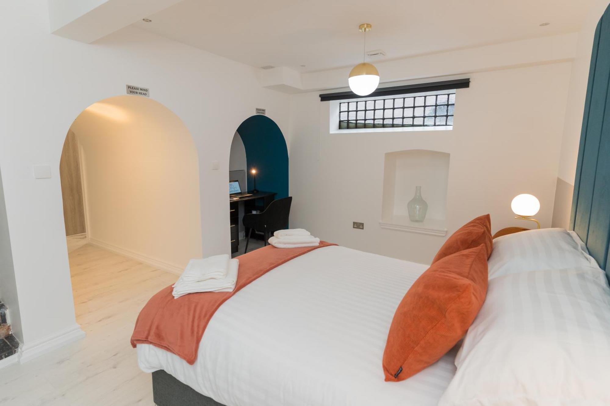 Luxurious 2 Bed Birmingham House Free Parking - Sleeps 6 Apartment Exterior photo