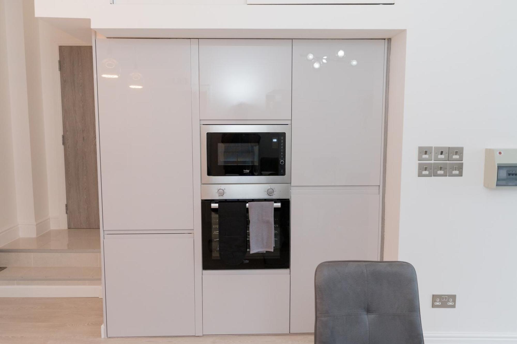 Luxurious 2 Bed Birmingham House Free Parking - Sleeps 6 Apartment Exterior photo